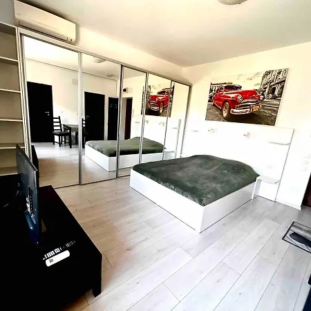 - Obor Apartman Bukarest