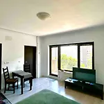 Apartamento - Obor Metro